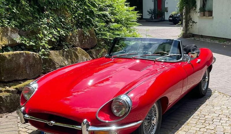 Gebraucht Jaguar E-Type 268 PS (197 kW) 1970 Rot Cabrio