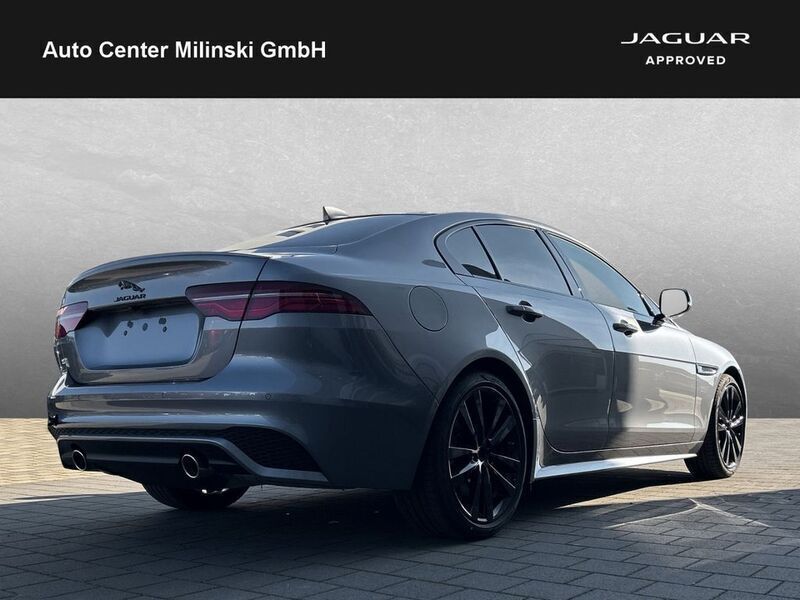 Gebraucht Jaguar XE R-Dynamic 252 PS (185 kW) 2025 Grau Limousine