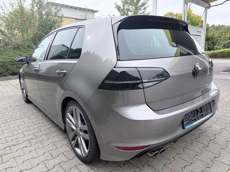 Grau Gebraucht 2014 VW Golf VII Cup Limousine | 8.999 € (Guter Preis) - Bild 1/4