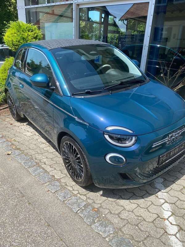 Grün Gebraucht 2022 Fiat 500e La Prima Cabrio | 22.950 € (Fairer Preis) - Bild 1/4