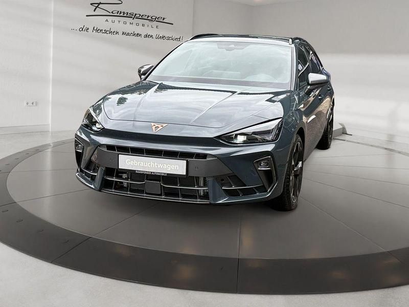 Neu Cupra Leon 150 PS (110 kW) 2025 Blau (fjordblau) Kombi
