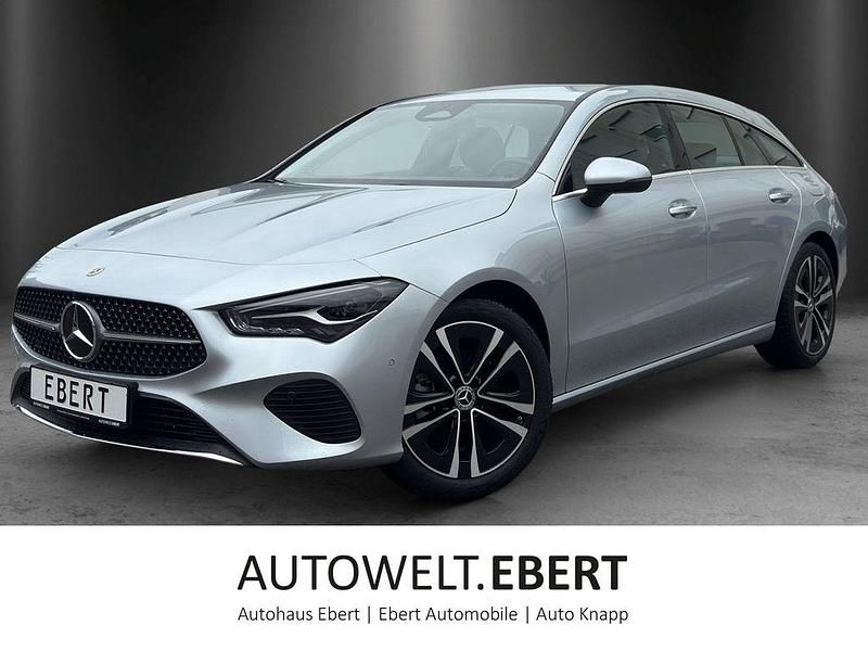 Gebraucht Mercedes CLA200 Shooting Brake 163 PS (119 kW) 2023 Hightechsilber Kombi