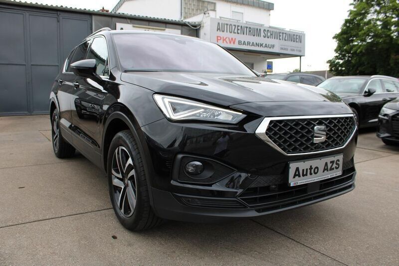 "deep" schwarz perleffekt Gebraucht 2022 Seat Tarraco Style SUV | 25.390 € (Guter Preis) - Bild 1/4