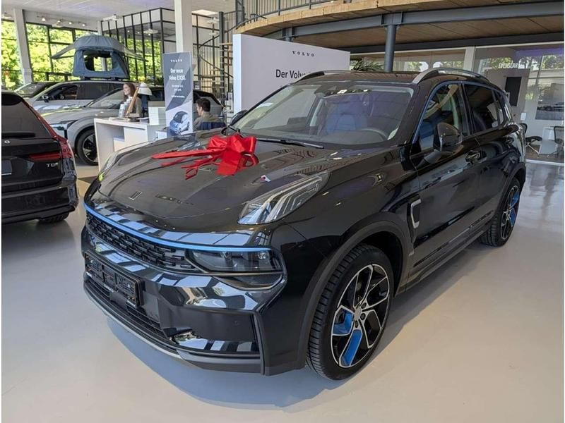 Schwarz Gebraucht 2023 Lynk & Co 01 SUV | 25.490 € (Fairer Preis) - Bild 1/4