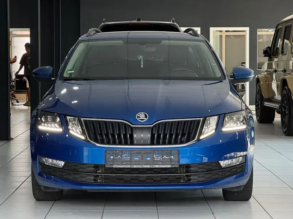 Gebraucht Skoda Octavia Soleil 150 PS (110 kW) 2019 Blau Limousine
