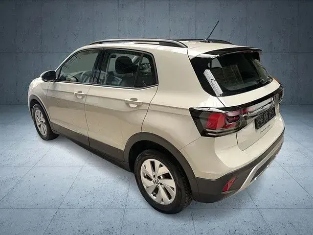 Gebraucht VW T-Cross Life 95 PS (69 kW) 2024 Grau SUV