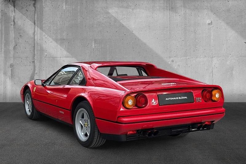 Gebraucht Ferrari 328 271 PS (199 kW) 1988 Rosso corsa Coupé