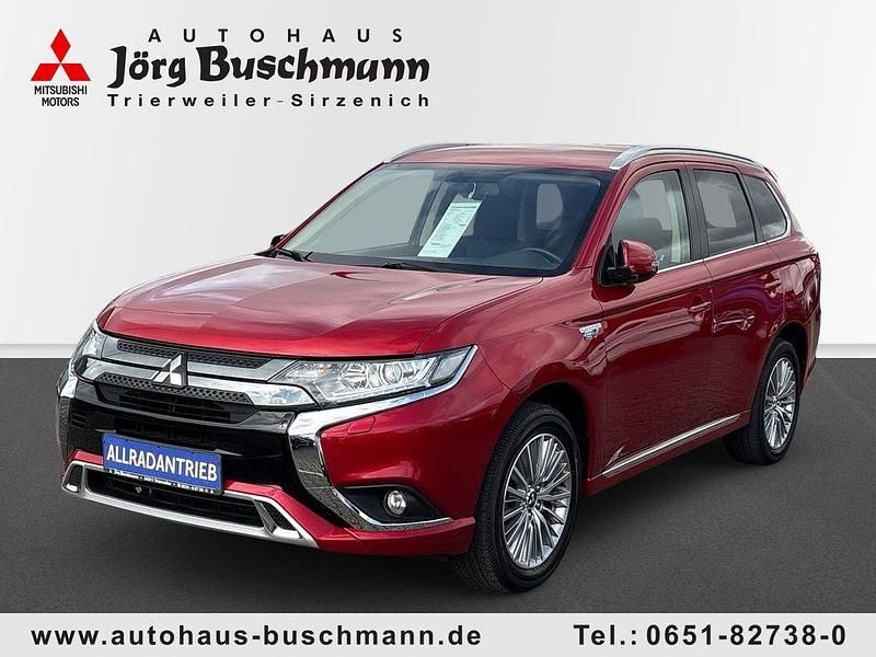 Rot Gebraucht 2021 Mitsubishi Outlander P-HEV Basis SUV | 19.980 € (Guter Preis) - Bild 1/4