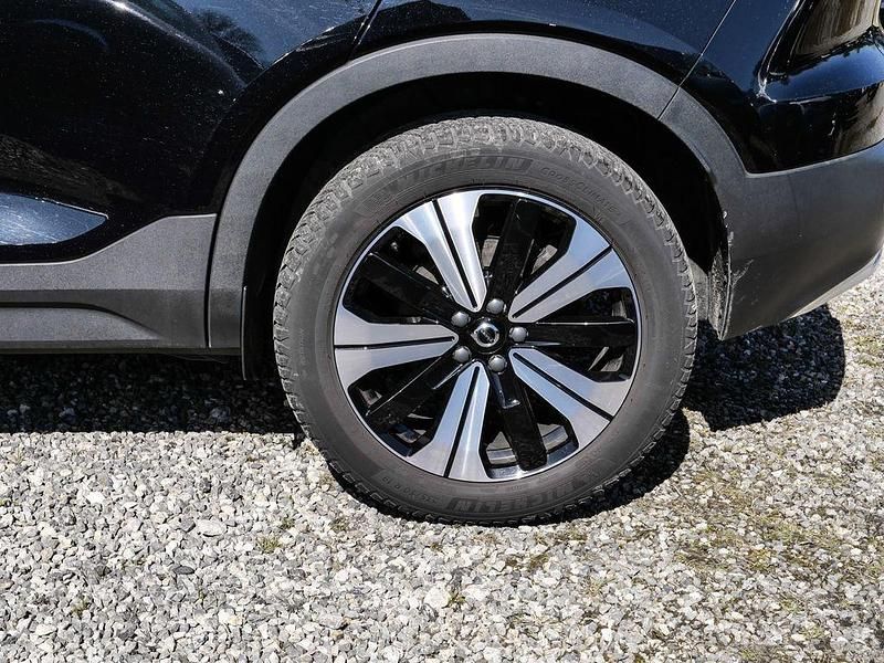 Gebraucht Volvo XC40 Core 211 PS (155 kW) 2023 Schwarz SUV