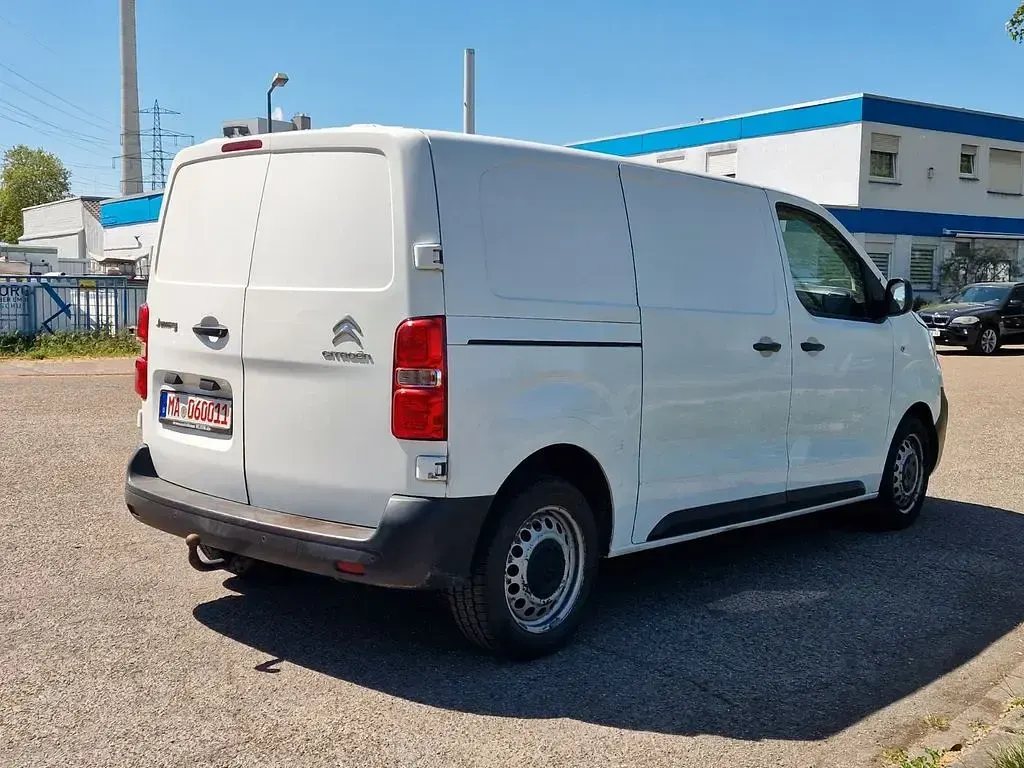 Usado Citroën Jumpy Business Class 122 HP (89 kW) 2017 Branco Monovolume