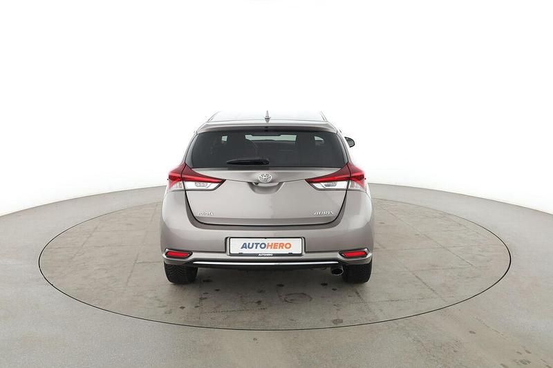 Gebraucht Toyota Auris Design 116 PS (85 kW) 2016 Braun Limousine