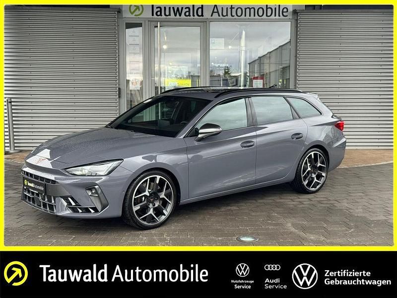 Grau Gebraucht 2025 Cupra Leon VZ Limousine | 38.760 € (Superpreis) - Bild 1/4