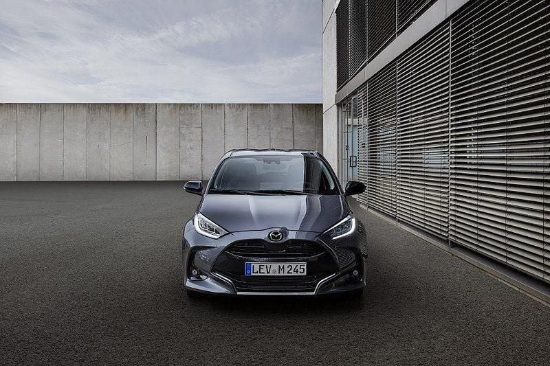 Neu Mazda 2 Center-Line 116 PS (85 kW) 2026 Grün Kleinwagen