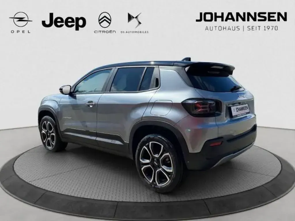 Gebraucht Jeep Avenger Summit 110 PS (80 kW) 2025 Grau / dach schwarz (metallic) SUV