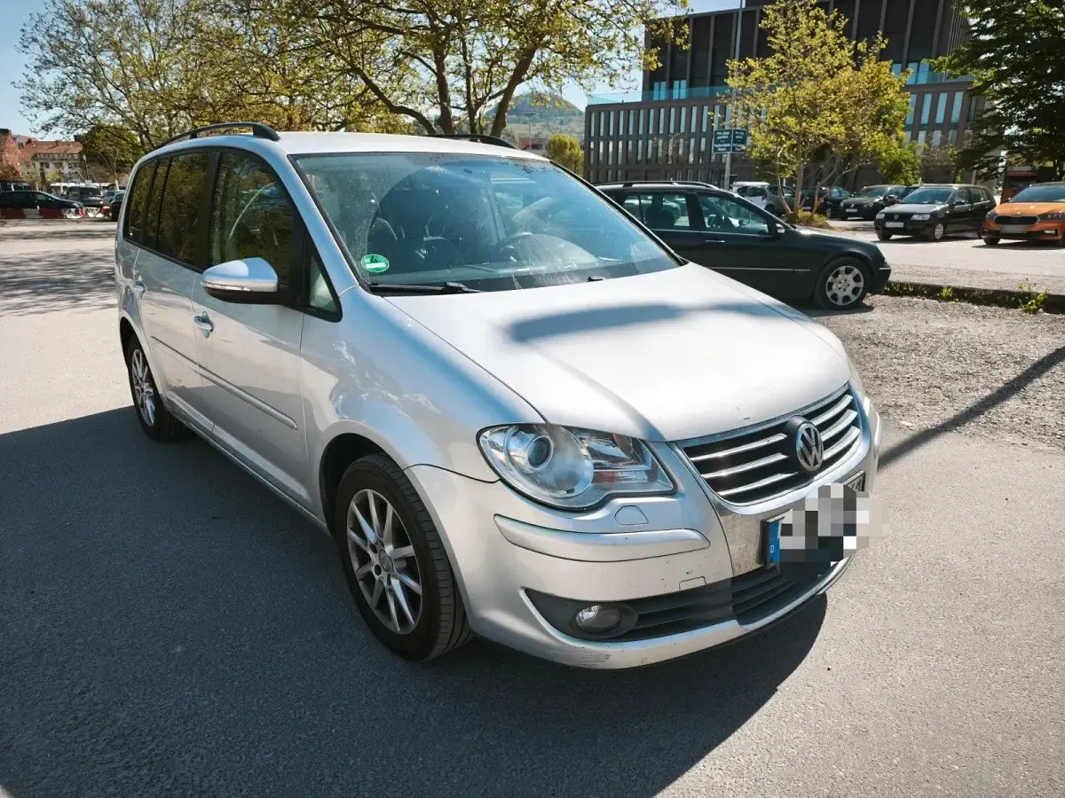Gebraucht VW Touran 140 PS (102 kW) 2009 Grau Van / Kleinbus