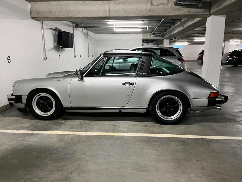 Silber Gebraucht 2025 Porsche 911 | 51.911 € - Bild 1/4