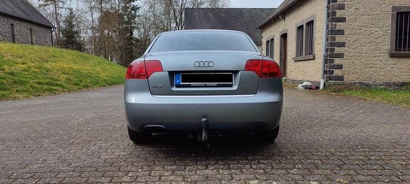 Gebraucht Audi A4 116 PS (85 kW) 2005 Silber Limousine
