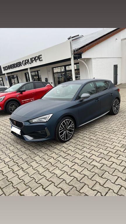 Gebraucht Cupra Leon VZ 300 PS (220 kW) 2024 Blau Limousine