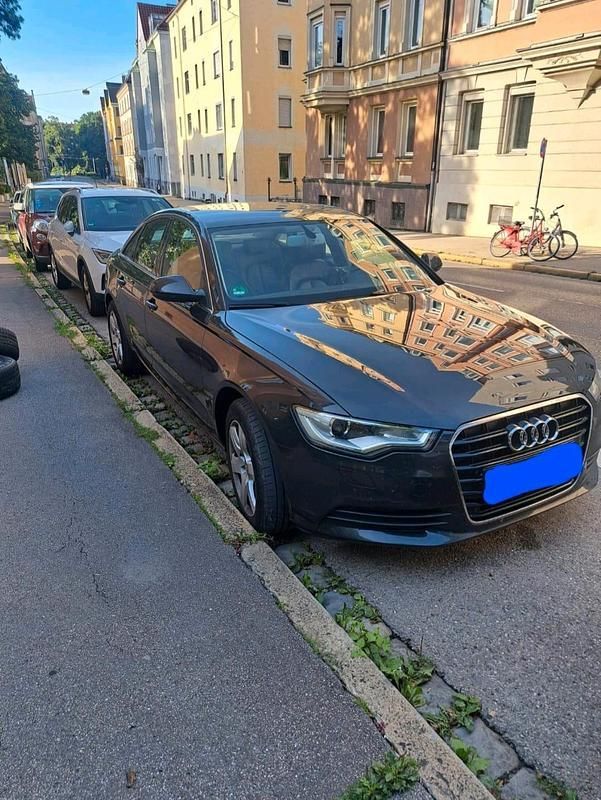 Grau Gebraucht 2012 Audi A6 Design Limousine | 13.200 € (Guter Preis) - Bild 1/2