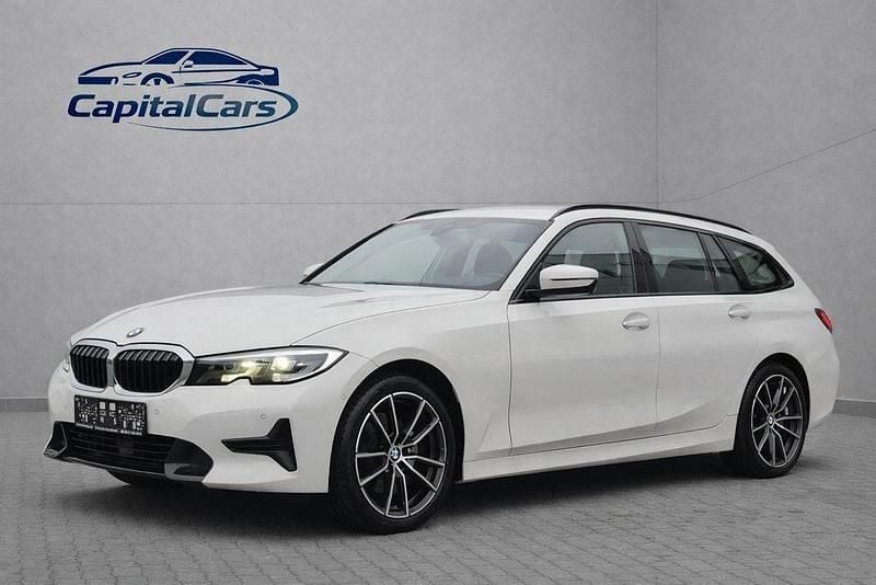 Weiß Gebraucht 2022 BMW 320 Sport Line Limousine | 28.900 € (Superpreis) - Bild 1/4