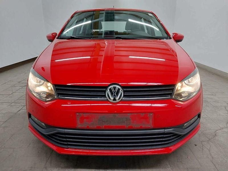 Gebraucht VW Polo Trendline 60 PS (44 kW) 2015 Rot Limousine