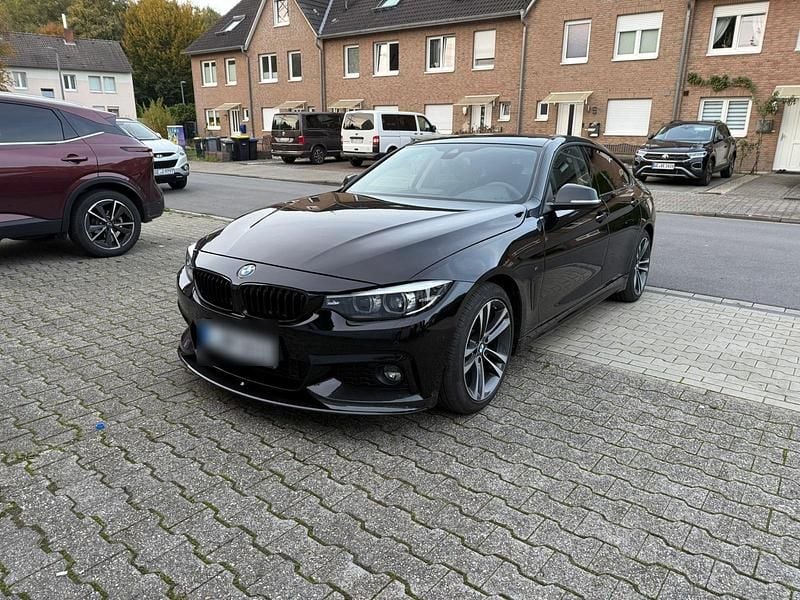 Schwarz Gebraucht 2019 BMW 420 M Performance Limousine | 22.900 € (Fairer Preis) - Bild 1/4