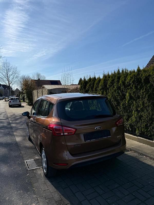 Gebraucht Ford B-MAX Sport 100 PS (73 kW) 2012 Braun Van / Kleinbus