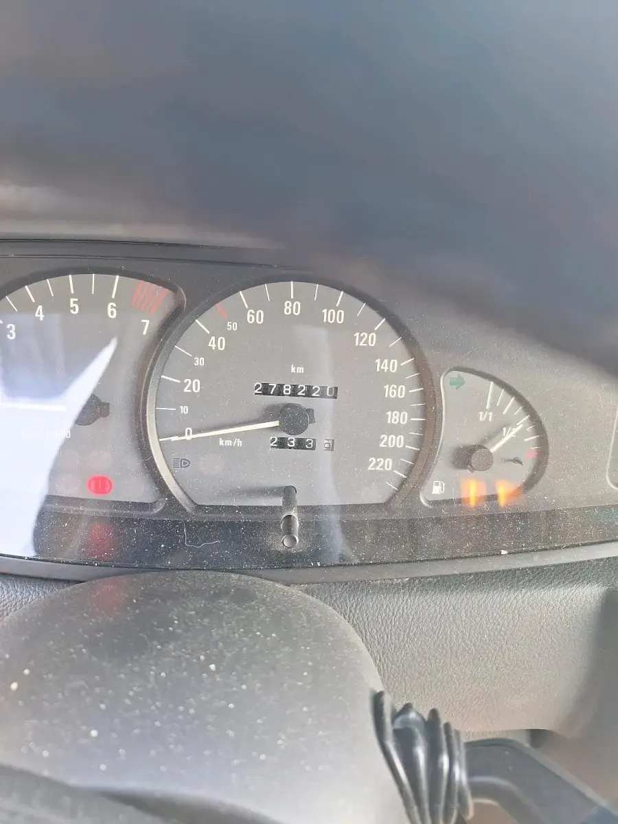 Gebraucht Opel Omega 144 PS (105 kW) 2002 Silber Kombi