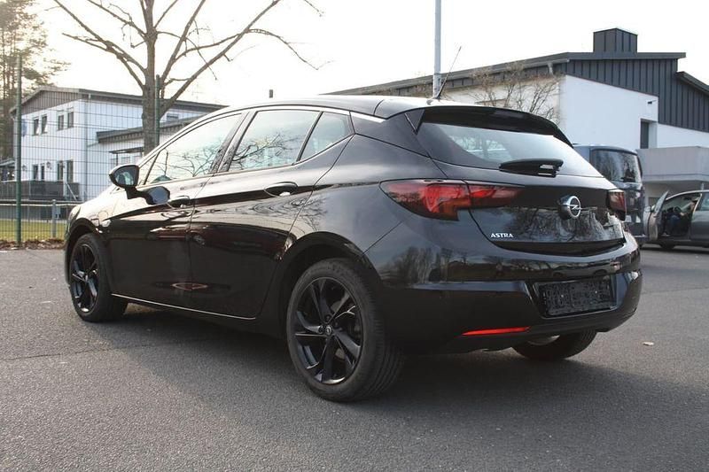 Gebraucht Opel Astra Elegance 145 PS (106 kW) 2020 Schwarz Limousine