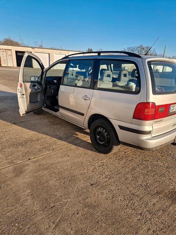 Gebraucht VW Sharan 116 PS (85 kW) 2002 Grau Van / Kleinbus