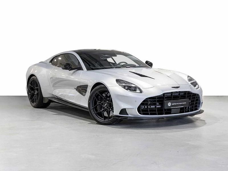 Neu Aston Martin Vanquish 835 PS (614 kW) 2026 Lightning silver Coupé