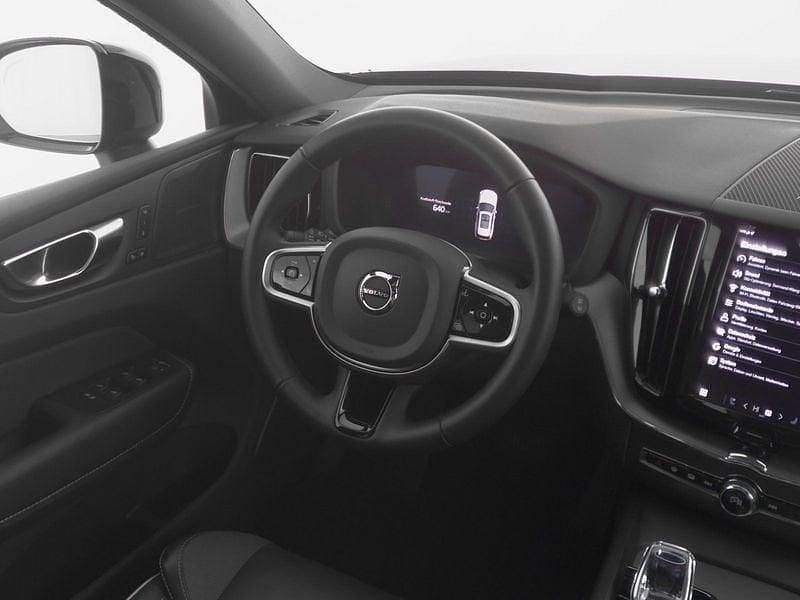 Gebraucht Volvo XC60 Plus 250 PS (183 kW) 2025 Schwarz SUV