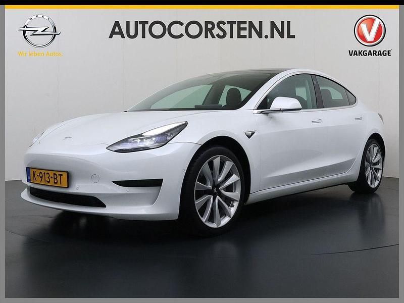 Gebraucht Tesla Model 3 Standard Range Plus 239 kW (325 PS) 2020 Weiß Limousine