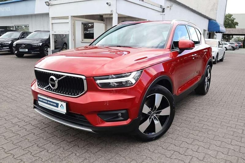 Fusion red Gebraucht 2020 Volvo XC40 Inscription SUV | 26.489 € (Guter Preis) - Bild 1/2