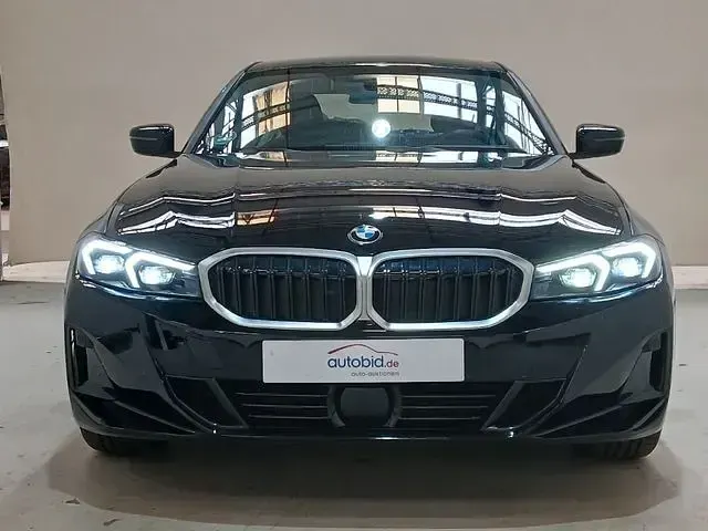 Gebraucht BMW 320 Shadowline 190 PS (139 kW) 2024 Schwarzkeine angabe Limousine