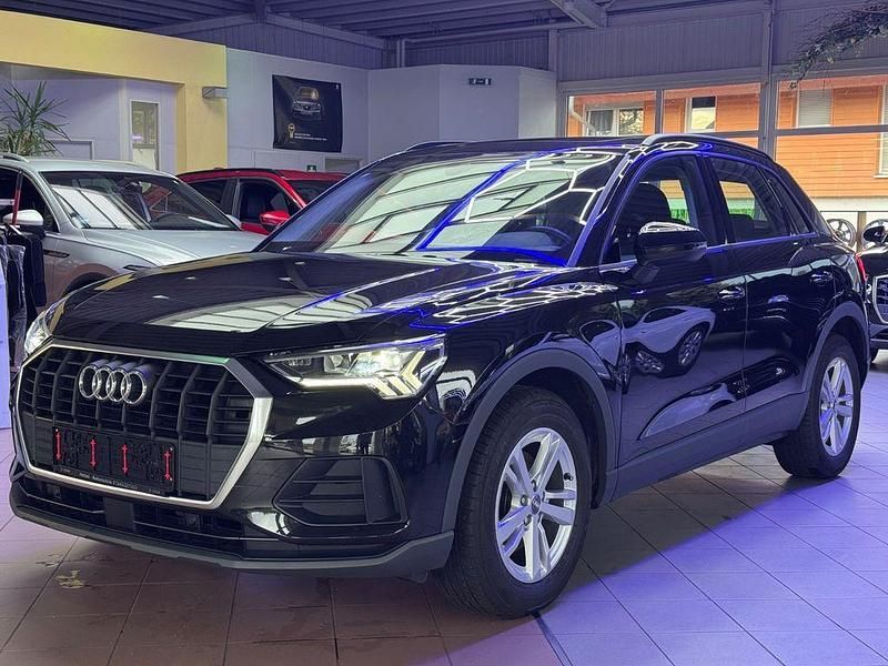 Schwarz Gebraucht 2019 Audi Q3 SUV | 23.980 € (Etwas zu teuer) - Bild 1/4