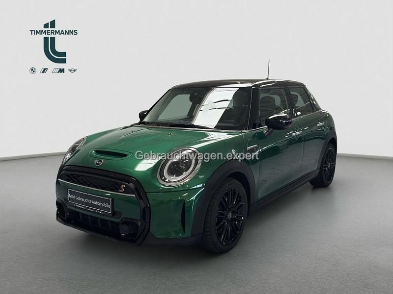 british racing green (metallic) Gebraucht 2024 Mini Cooper S Kleinwagen | 31.430 € (Etwas zu teuer) - Bild 1/4