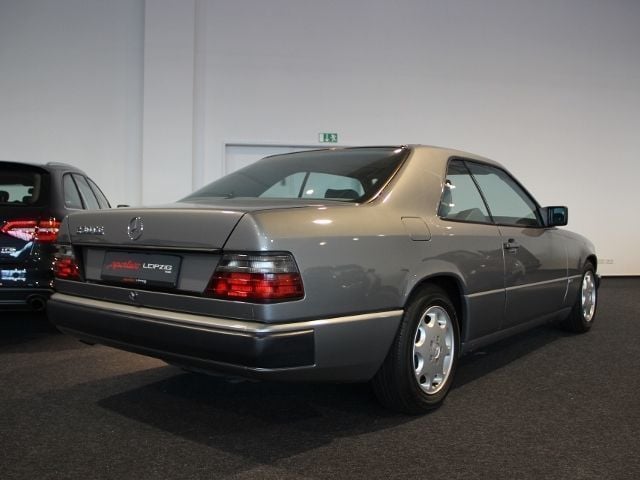 230 мерседес 1988