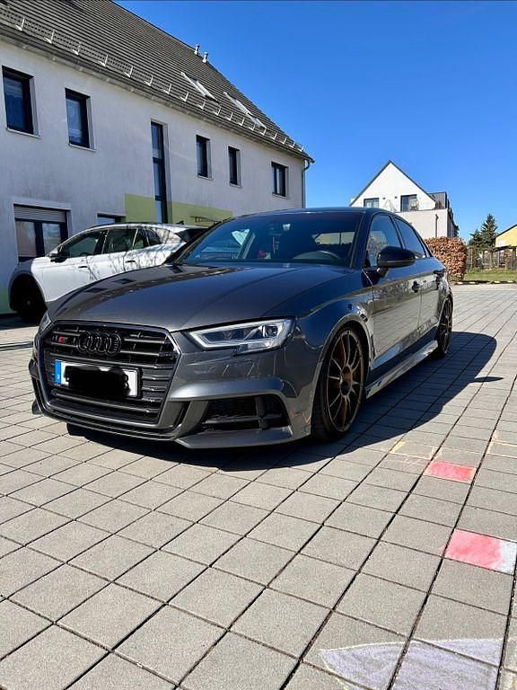 Second-hand Audi S3 Ambiente 310 CP (228 kW) 2017 Gri Berlinǎ