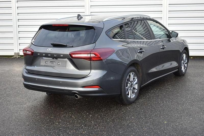 Usado Ford Focus Titanium 116 CV (85 kW) 2025 Gris Berlina
