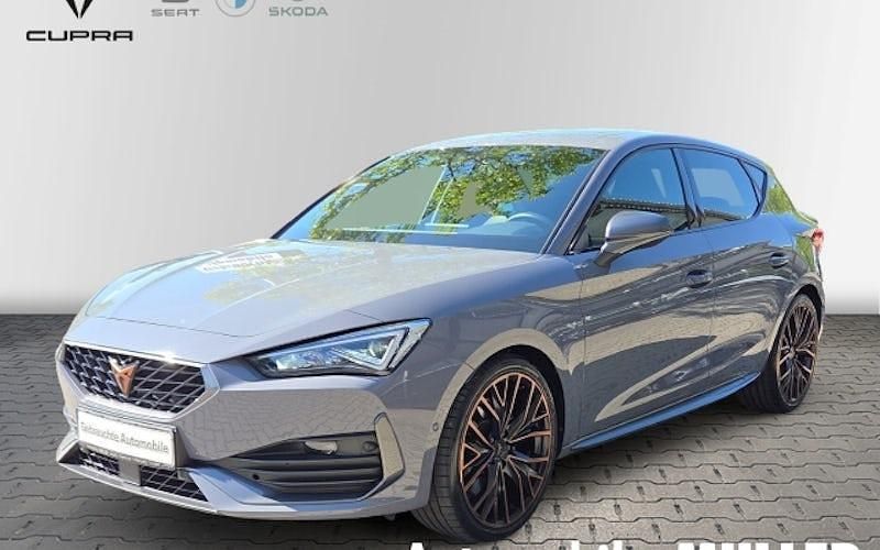Grau Gebraucht 2022 Cupra Leon Limousine | 28.998 € (Fairer Preis) - Bild 1/4