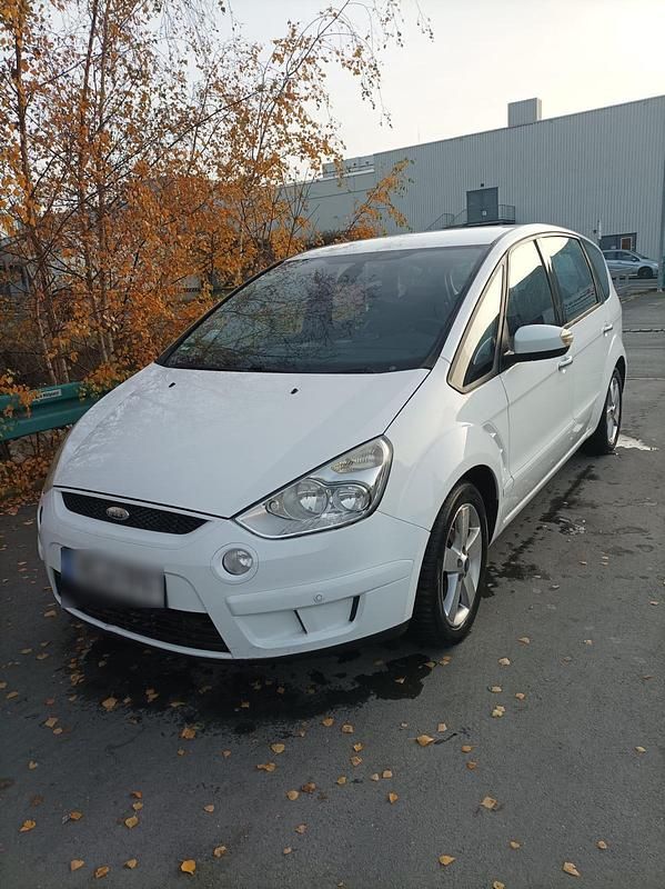 Gebraucht Ford S-MAX S 140 PS (102 kW) 2009 Weiß Van / Kleinbus