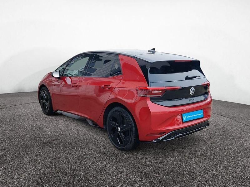 Gebraucht VW ID.3 GTX 239 kW (326 PS) 2025 Kings red metallic/schwarz Kleinwagen