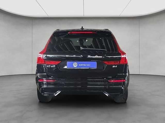Gebraucht Volvo XC60 Plus 197 PS (144 kW) 2023 Onyx black metallic SUV