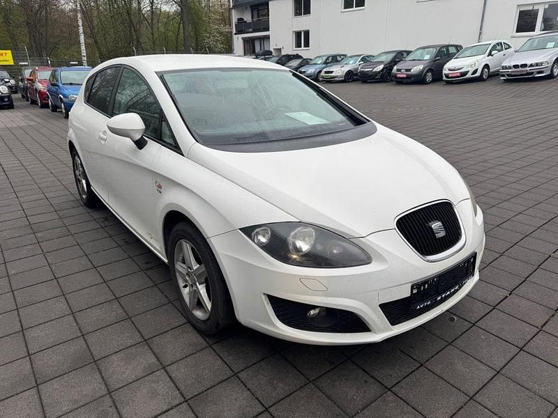 Usata Seat Leon 105 CV (77 kW) 2012 Bianco Berlina