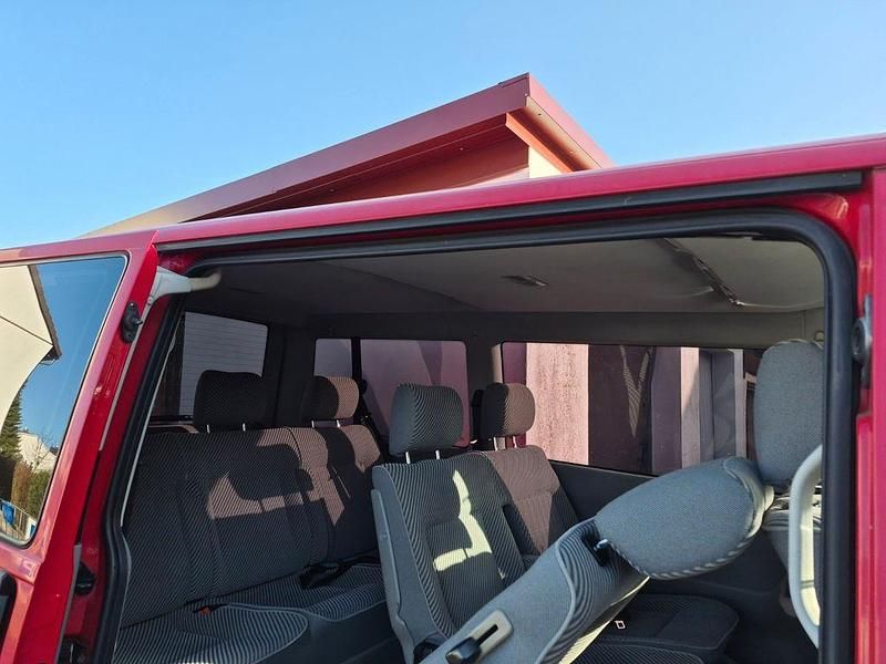 Gebraucht VW T4 110 PS (80 kW) 1996 Rot Van