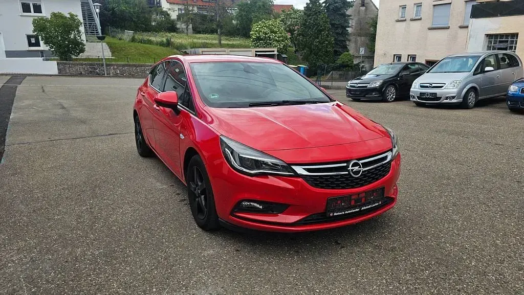Gebraucht Opel Astra Active 136 PS (100 kW) 2016 Rot Limousine