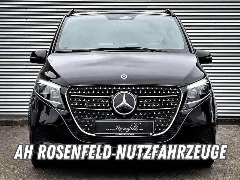 Mb9197 obsidianschwarzmetallic Gebraucht 2024 Mercedes 300 Avantgarde Kombi | 68.888 € (Fairer Preis) - Bild 1/3