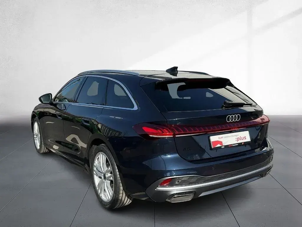 Gebraucht Audi A5 Sport 150 PS (110 kW) 2025 Blau Kombi