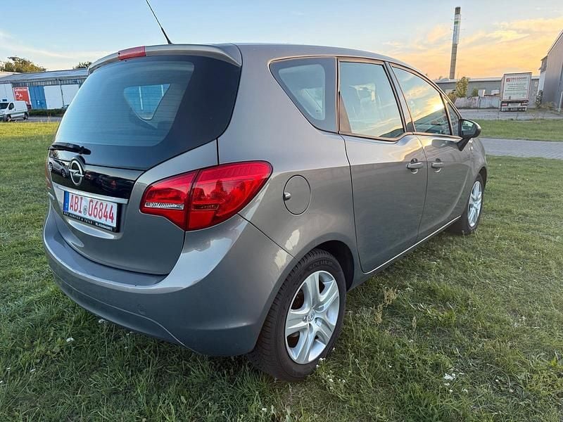 Gebraucht Opel Meriva 120 PS (88 kW) 2014 Braun Van / Kleinbus
